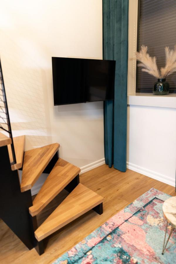 Golden In Center By Easyrentals Apartment