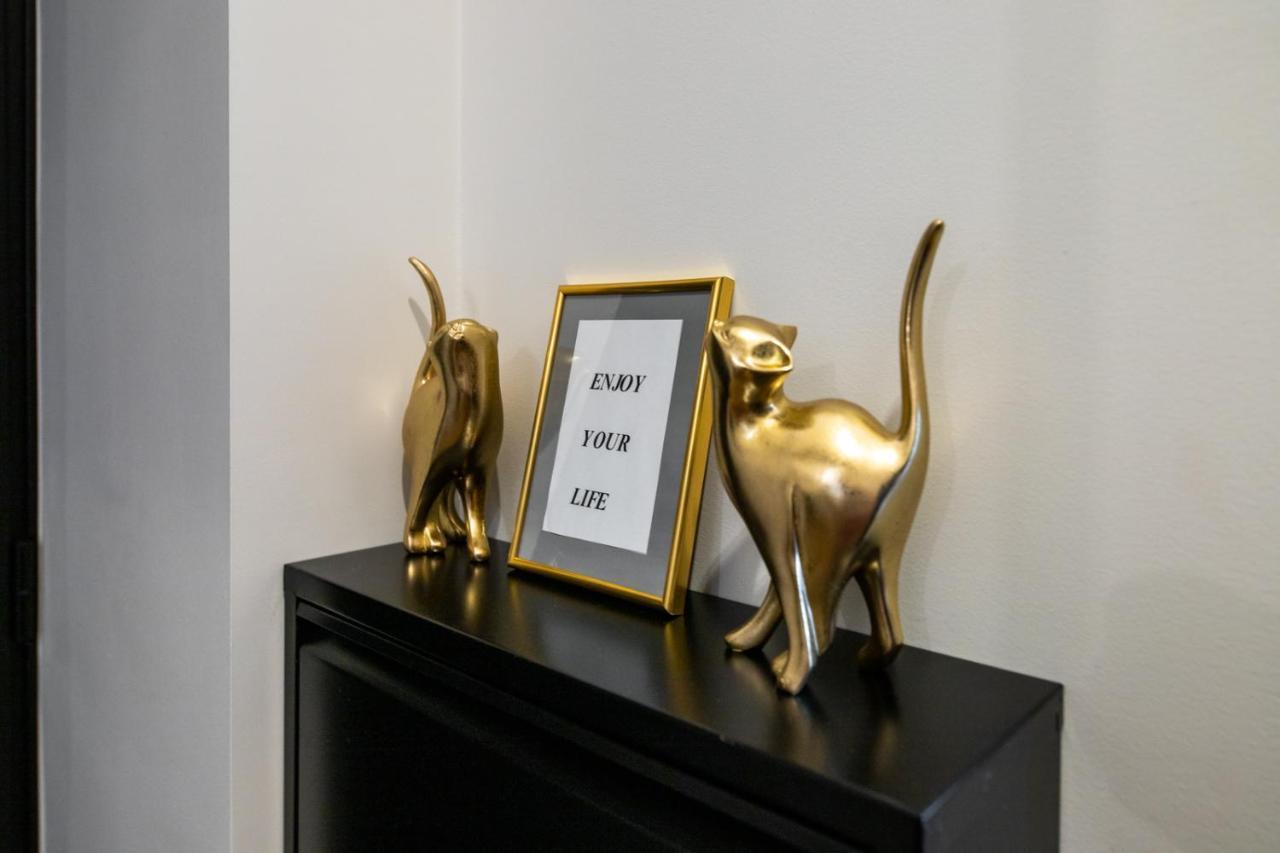 Apartment Golden In Center By Easyrentals