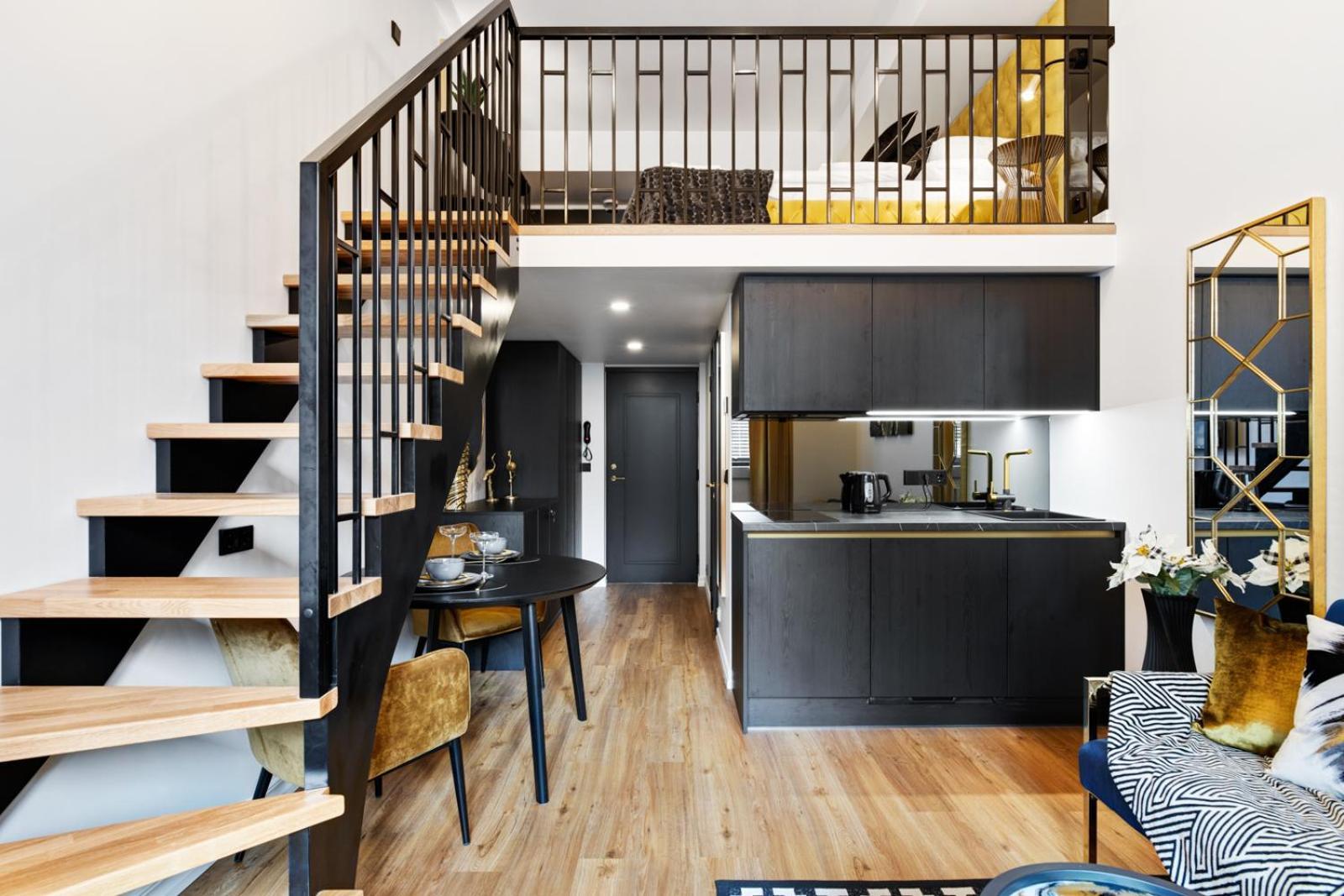 Golden In Center By Easyrentals Apartment