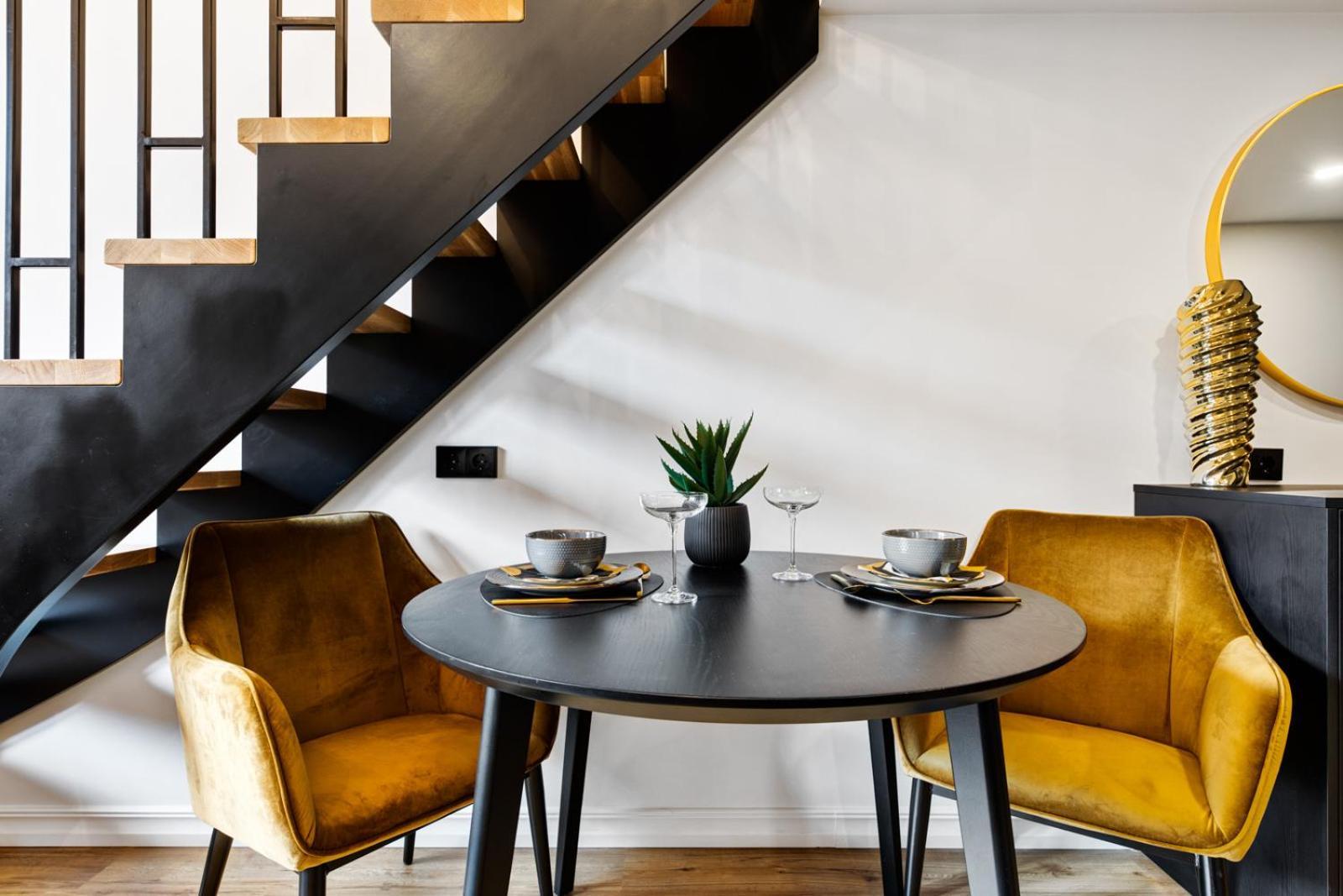 Golden In Center By Easyrentals