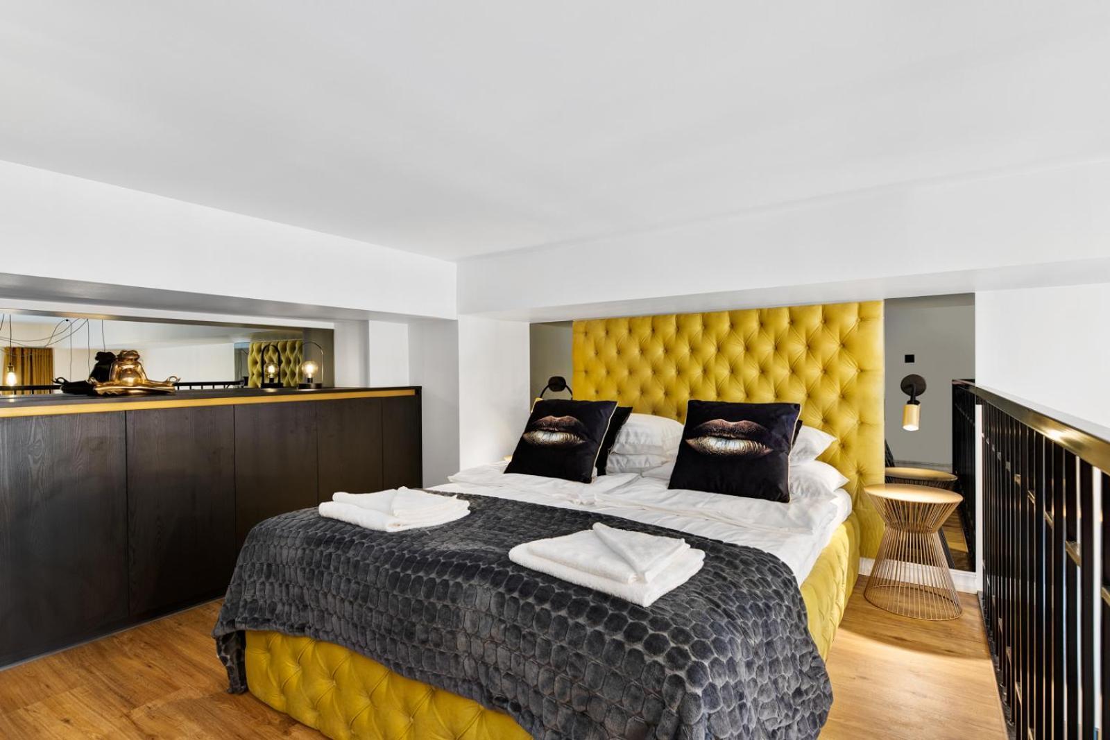 Apartment Golden In Center By Easyrentals *